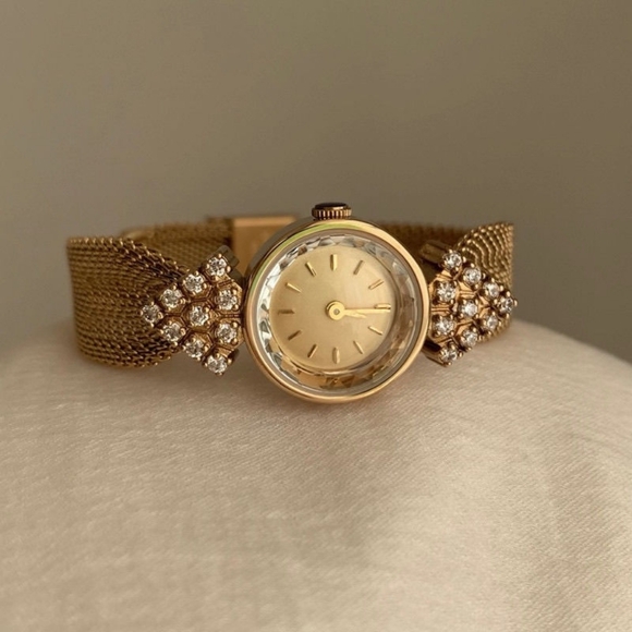 Nwt Gold Watch With Rhinestones - Picture 2 of 5